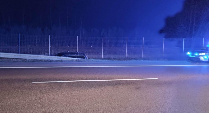 Obywatel Egiptu na S17 zjechał do rowu