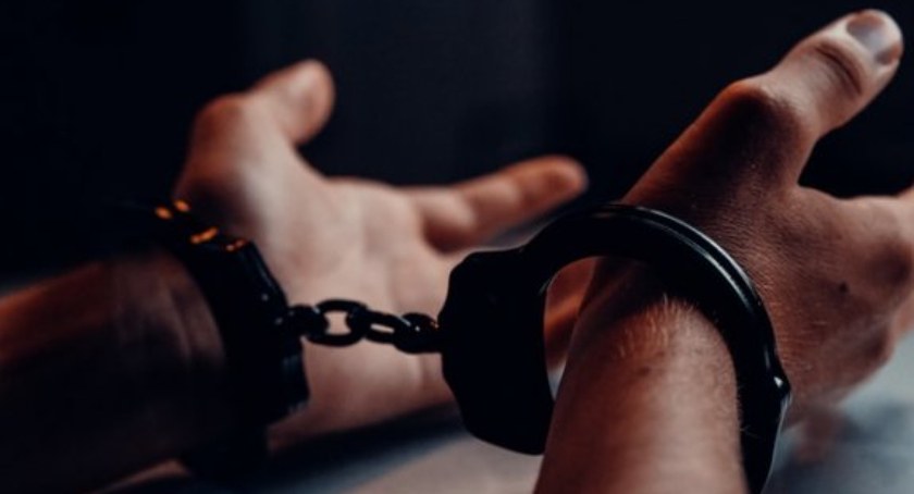 Policjanci zatrzymali 8 osób – Dwie trafiły już do więzienia