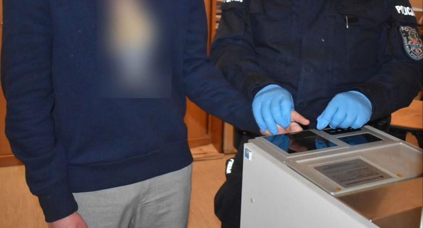 Ukradli figurki z przydrożnych kapliczek. Nastolatkom grozi do 5 lat pozbawienia wolności
