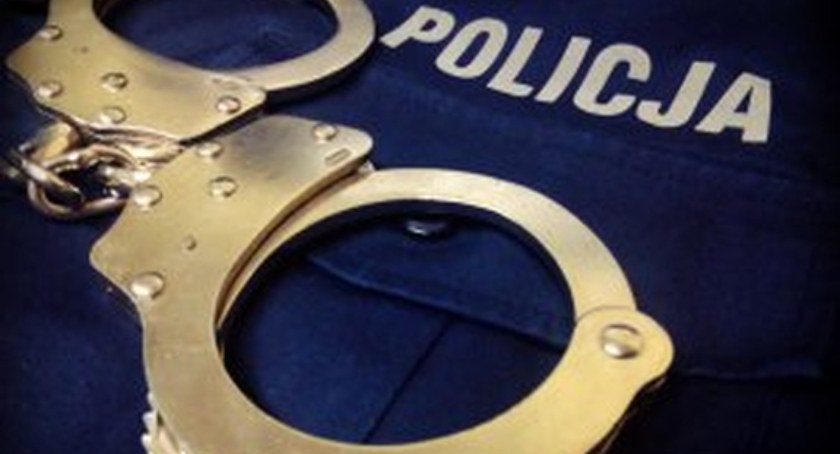 Udział w grupie przestępczej, rozbój i włamanie – 14 osób zatrzymanych przez policję 