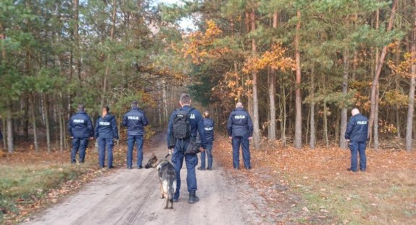 Pomogli na czas – Odnaleziony mężczyzna trafił pod opiekę lekarzy