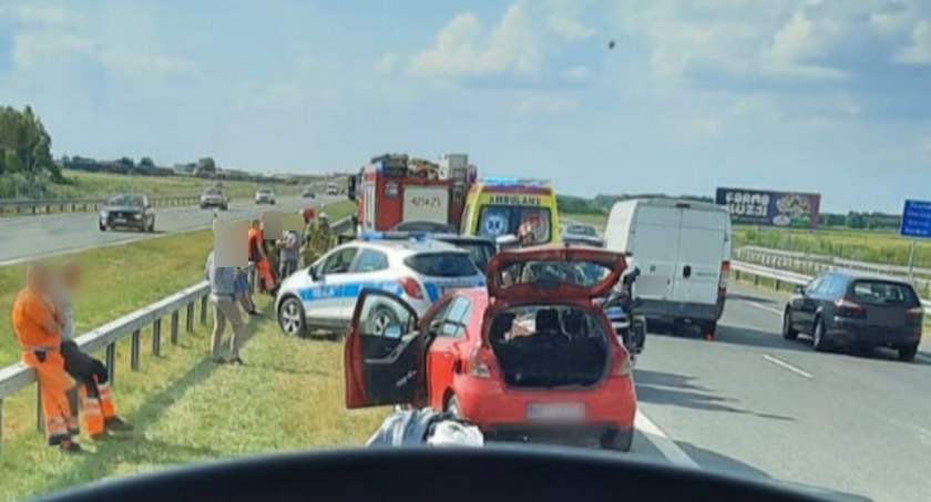 Dwie osoby w szpitalu, w tym niemowlę – Wypadek na granicy powiatów 