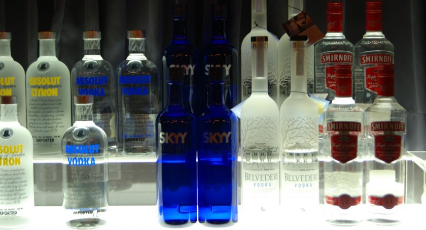To miała być super okazja! Zapłaciła za 175 butelek alkoholu i straciła pieniądze 