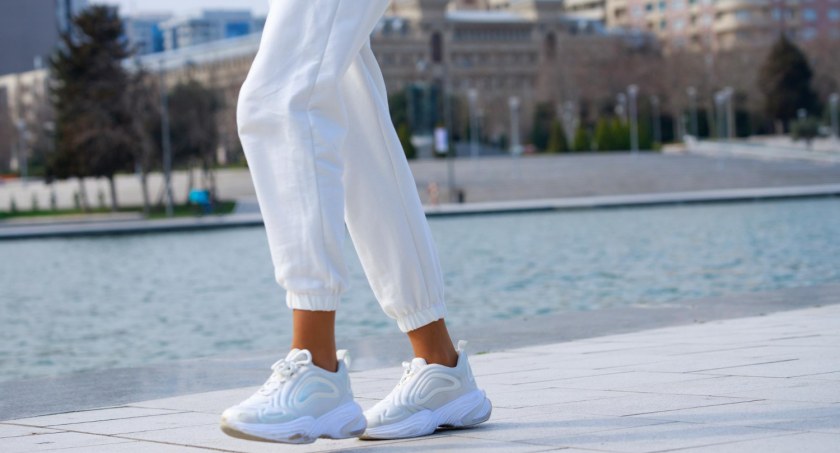 Sportowy styl - sneakersy damskie na aktywny tryb życia