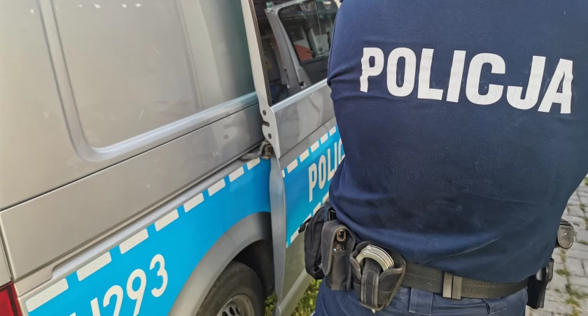 Przez balkon wszedł do cudzego mieszkania. Dopuścił się też kradzieży