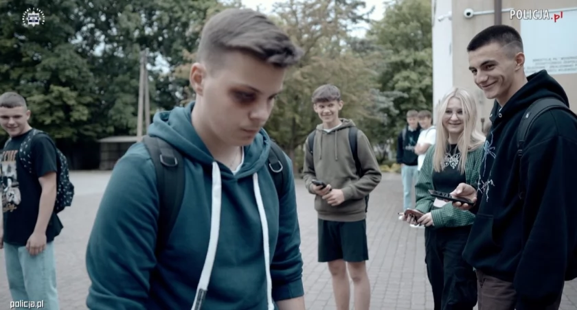 To nagranie ma już ponad 1 mln wyświetleń! Udostępnij i pomóż walczyć z przemocą!