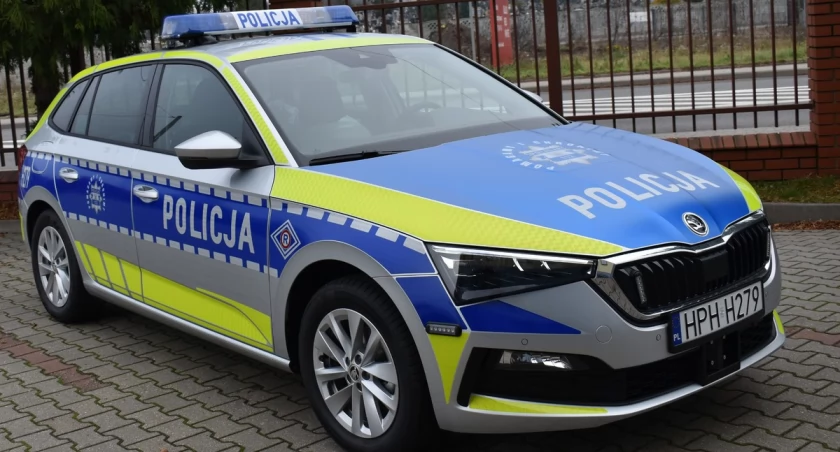 Kolejny radiowóz w nowej kolorystyce już na drogach powiatu