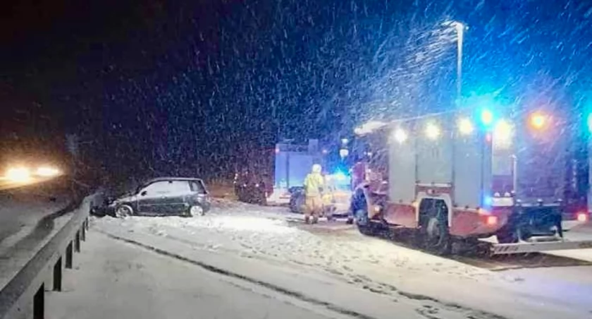 Wysyp kolizji w zaśnieżonym powiecie garwolińskim!