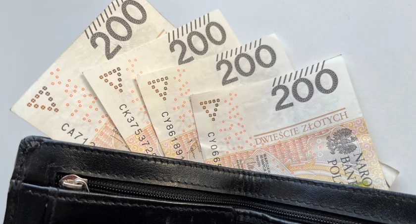Kiedy 800 plus wpłynie na konto? 
