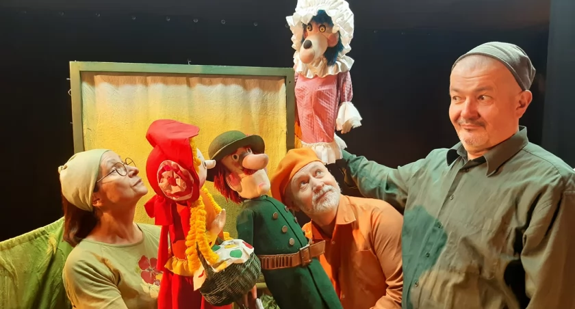 Nowy rok z „Artystycznymi porankami”. Teatr Scena 96 i „Czerwony Kapturek”