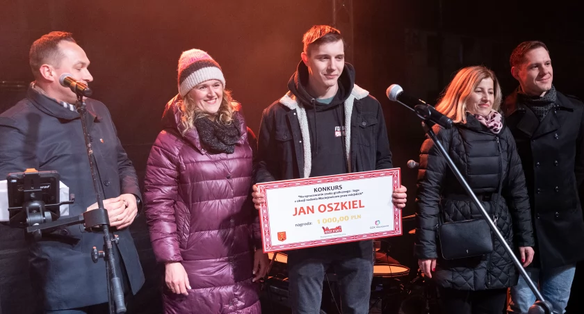 Jan Oszkiel wygrał! Zobacz, jak wygląda zwycięskie logo 
