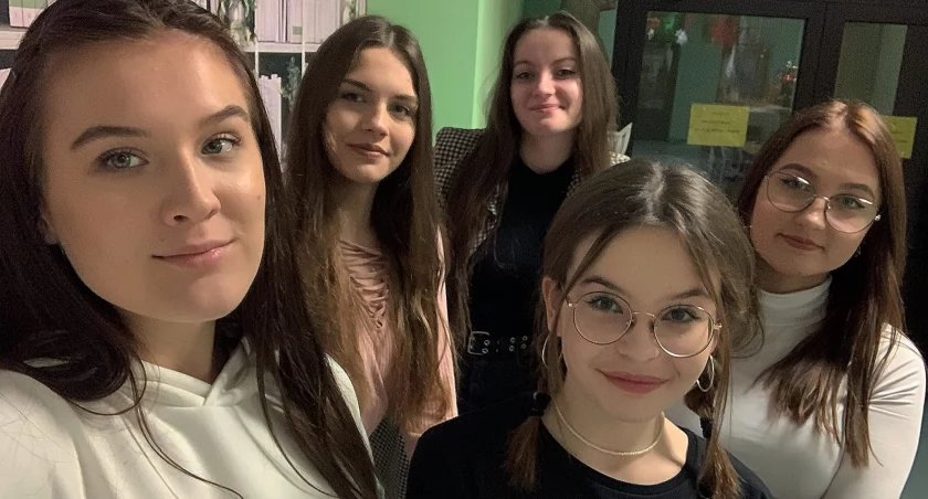 Team pełen energii! Zbuduj z nimi swoją ścieżkę kariery! 
