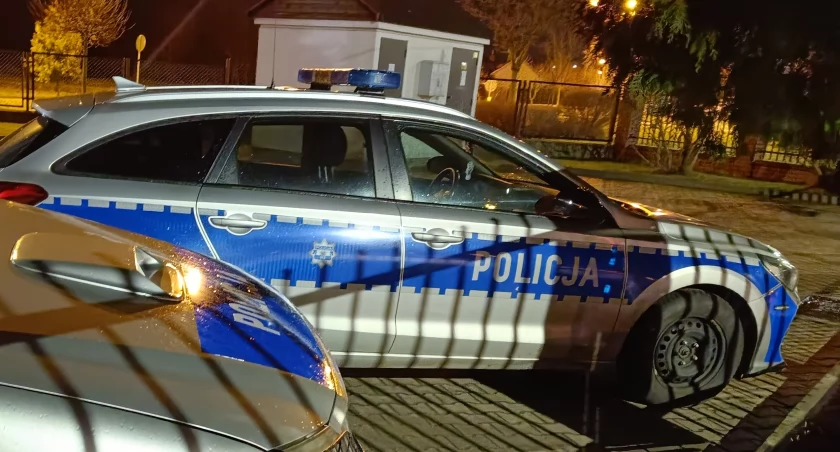 25-latek wpadł w nocy na Piłsudskiego! Ma poważne problemy!