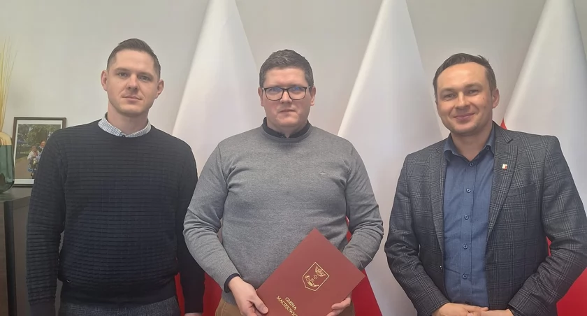 Podpisali pierwsze umowy na remonty dróg