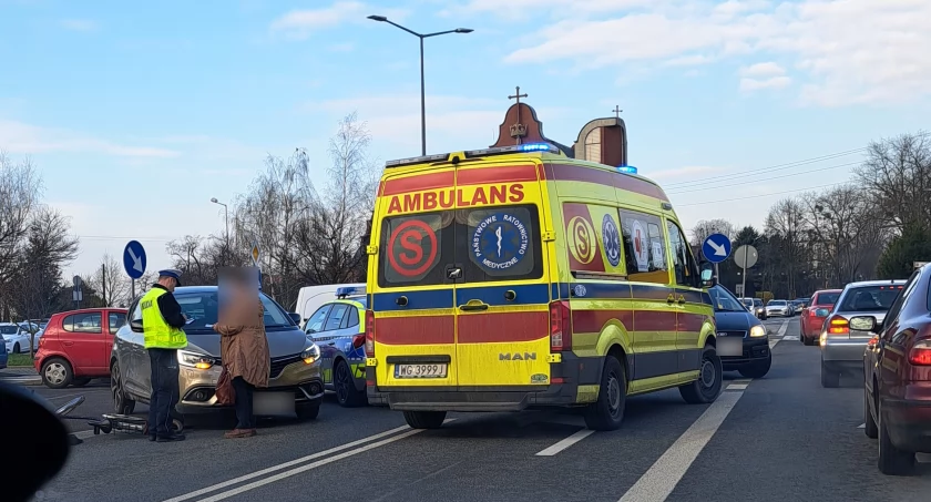 Potrącenie rowerzysty nieopodal komendy policji