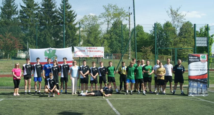 Patriotycznie i sportowo na Orliku w Żelechowie