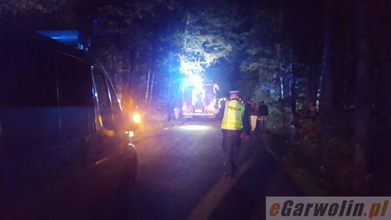 Śmiertelny wypadek w Uninie. Samochód dachował i spłonął