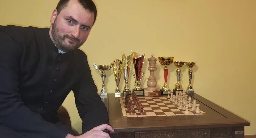 Ksiądz szachista: 
