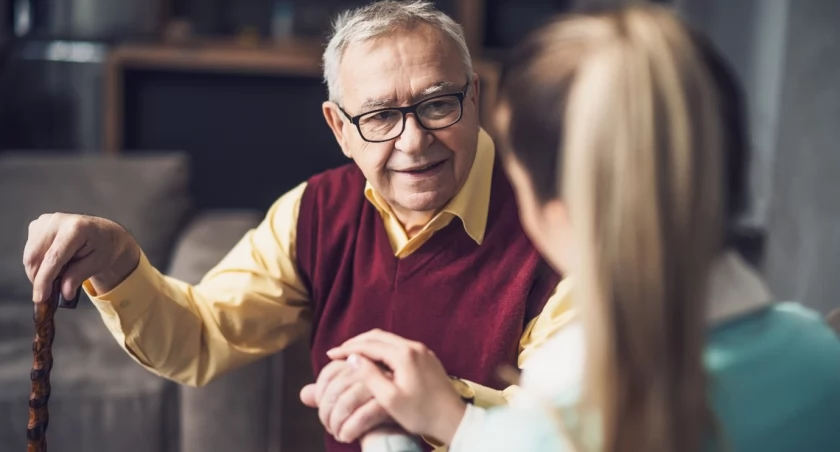 Alzheimer – sejmik Mazowsza wspiera budowę domów dziennego pobytu seniorów