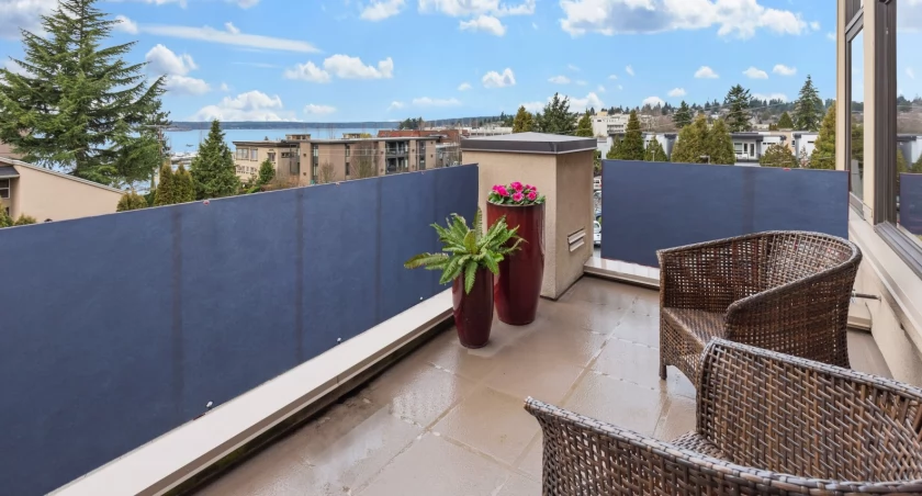 Osłony na balkon- piękny wygląd w niskiej cenie