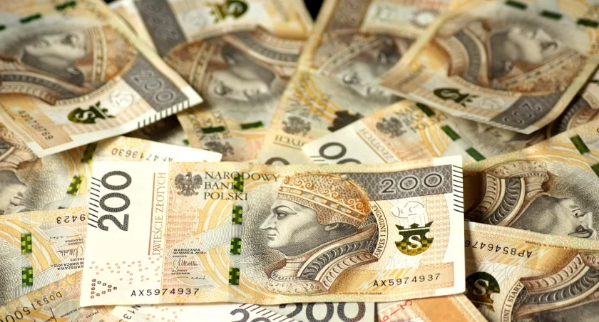 Trwają zwroty pieniędzy z ZUSu – Wszystkie wypłaty do 1 sierpnia