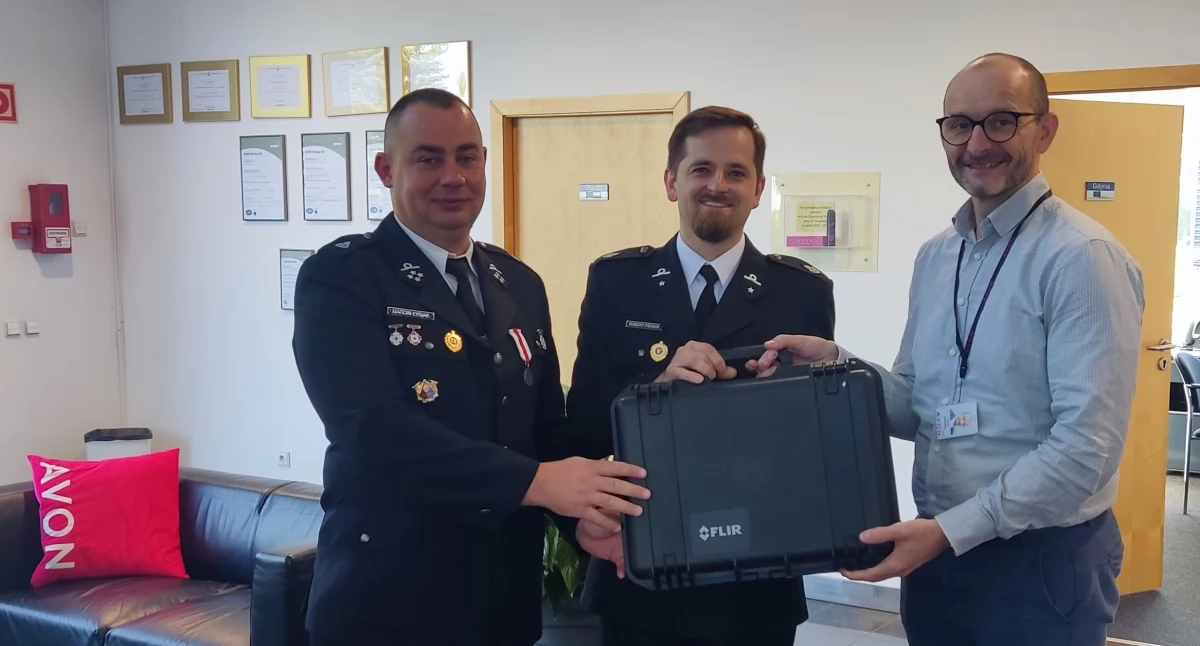 OSP w Samorządkach z kamerą termowizyjną od Avon