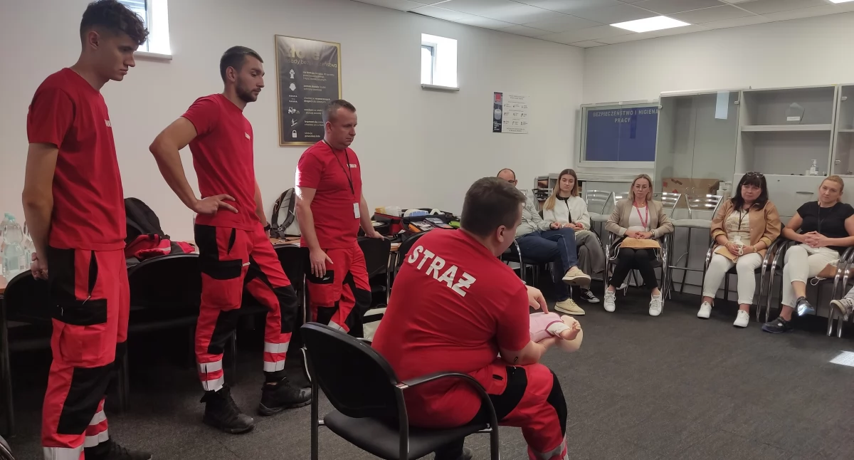Warsztaty dla pracowników fabryki Avon