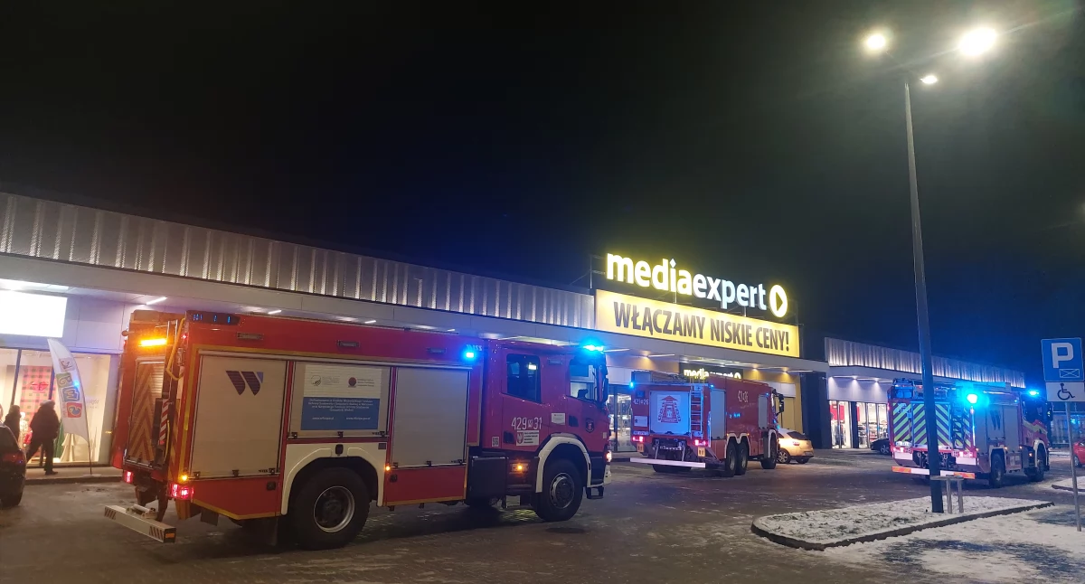 Alarm w Aura Parku