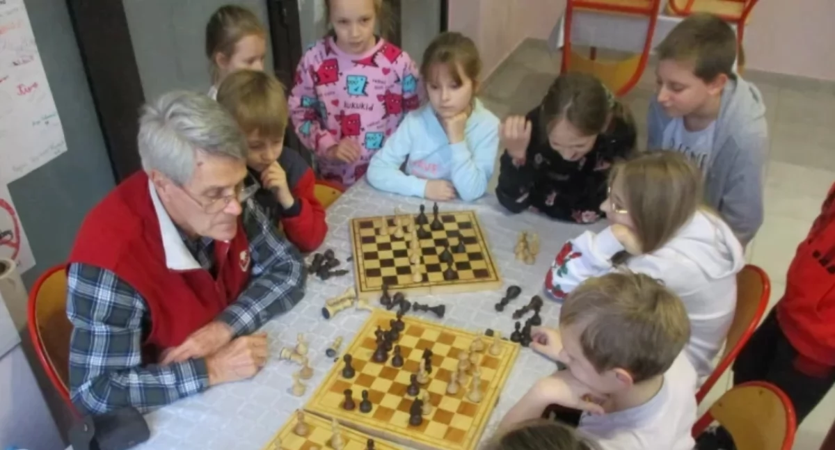 Stanisław Buszta zaprasza na Mikołajkowy Turniej Szachowy
