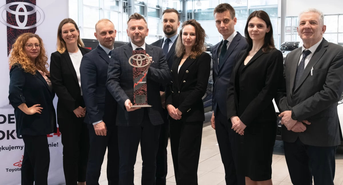 Toyota Radość Dealerem Roku 2024 – Nagroda za sukcesy sprzedażowe i jakość obsługi