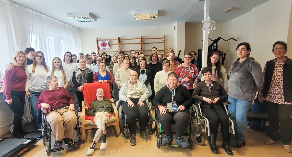 Niezapomniana Muzyka na Warsztatach Terapii Zajęciowej w Miętnem