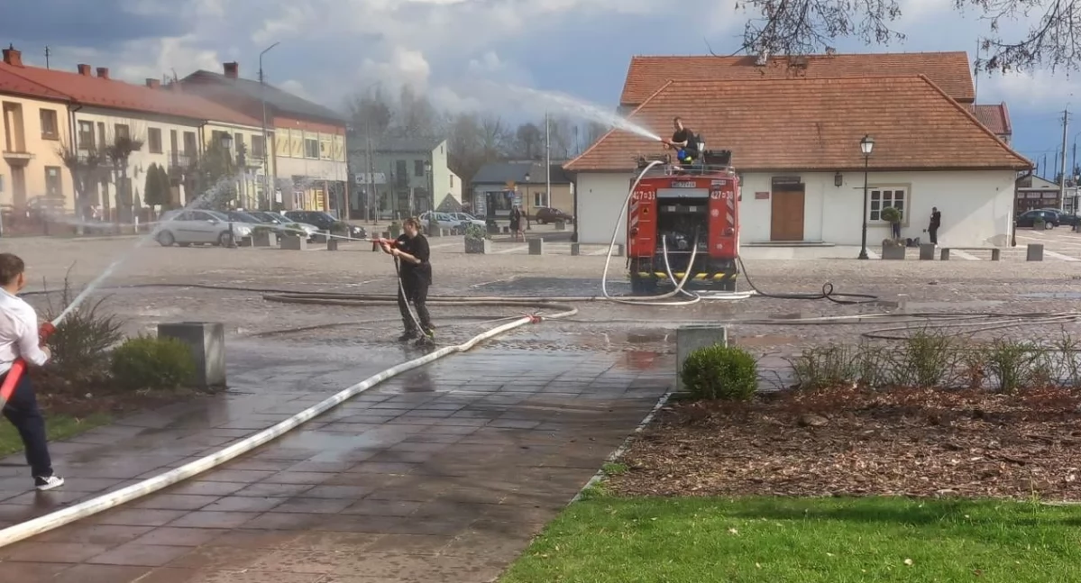 Lany Poniedziałek z OSP! Wielka bitwa wodna na Rynku!