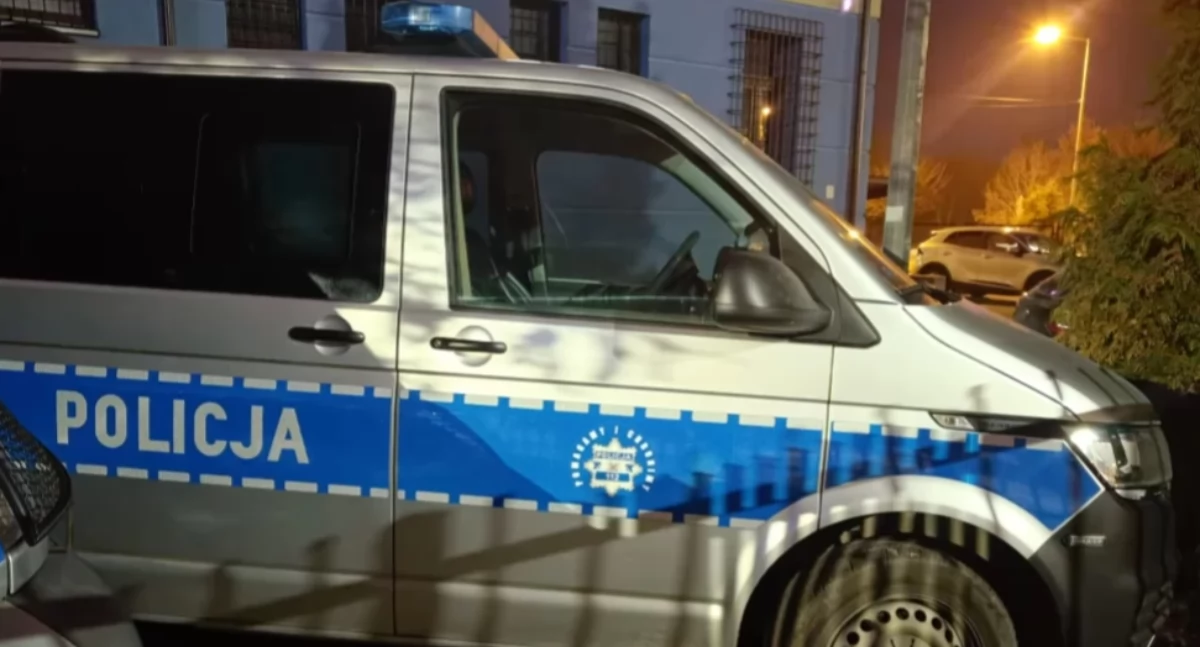 Niebezpieczny kierowca odjechał samochodem partnerki - Zatrzymany 40-latek groził policjantom
