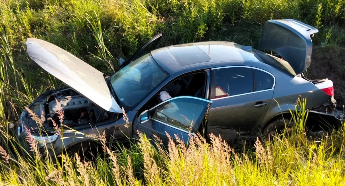BMW w rowie - Kierowca w szpitalu