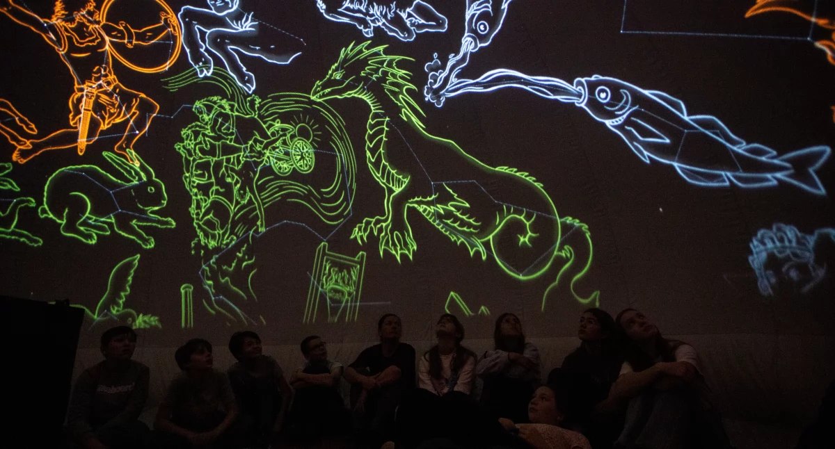 Mobilne Planetarium Kopernika zabierze mieszkańców w podróż po gwiazdach