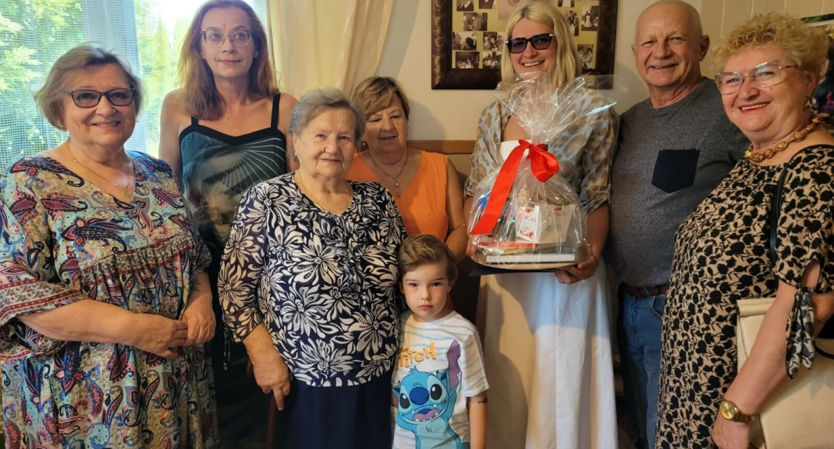Pani Genowefa świętuje 90. urodziny. Miasto docenia swoich seniorów