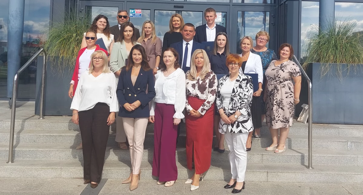 „Jesteście w stanie zrobić z uczniów diamenty” – nowi nauczyciele mianowani