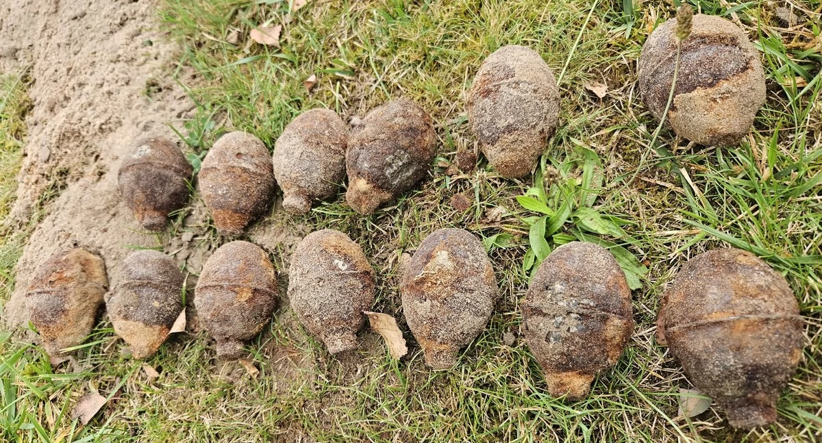 Niebezpieczne odkrycie: Granaty z czasów wojny znalezione na posesji
