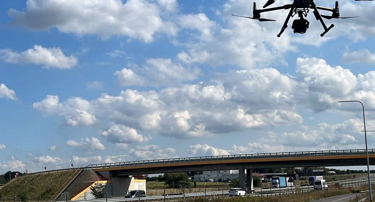 Garwolińska drogówka z dronem na S17. Łapali kierowców ciężarówek na gorącym uczynku