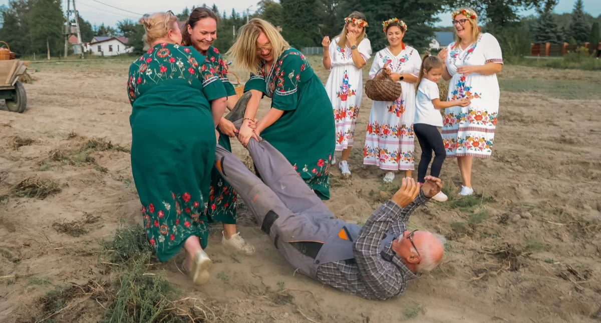 Tradycja wróciła na pole! Gospodarz został oborany 