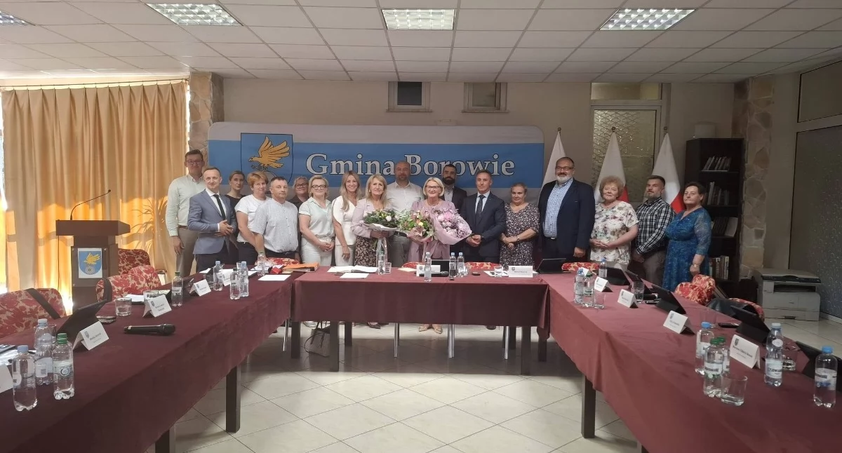 Wójt gminy Borowie z pełnym poparciem rady