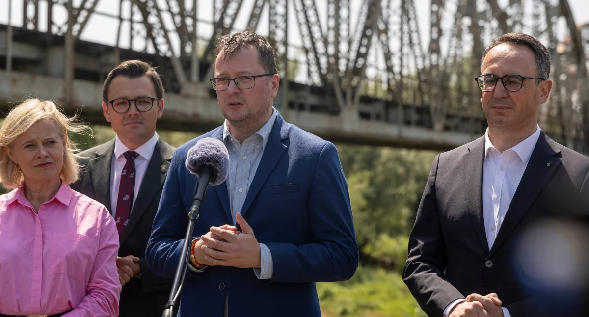 Za 1,3 mld zł zmodernizują linię kolejową do Pilawy. Pasażerskie pociągi wrócą po latach