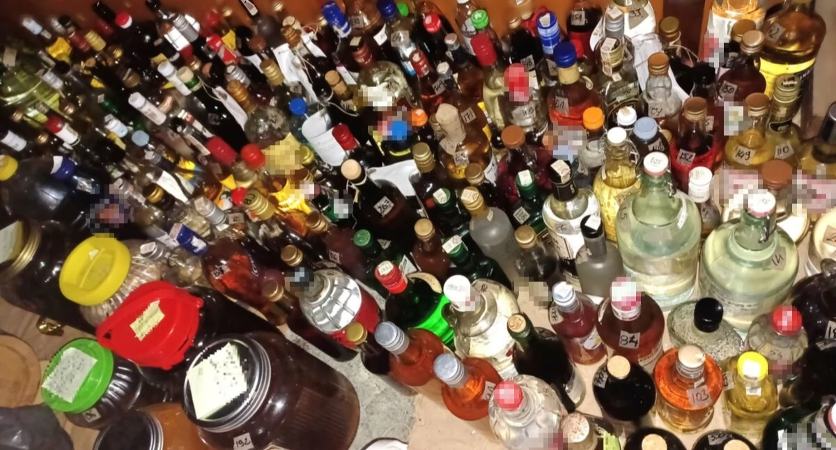 Policja zlikwidowała domową fabrykę alkoholu