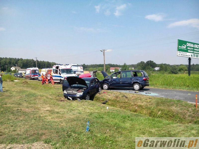 Wypadek w Reducinie: 2 dzieci i 2 mężczyzn w szpitalu