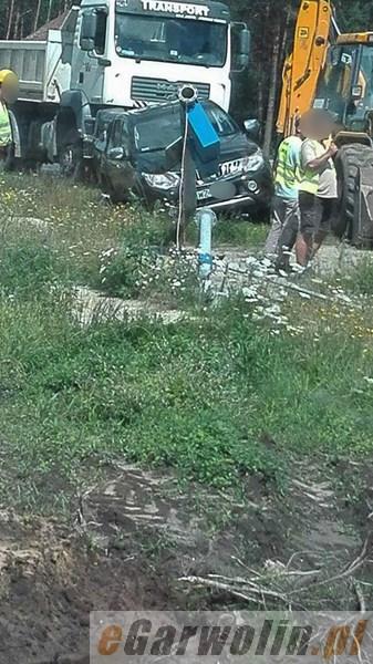Pijany kierowca uderzył w oznakowanie budowy S17
