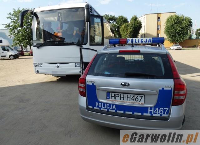 Przewoził dzieci niesprawnym autobusem