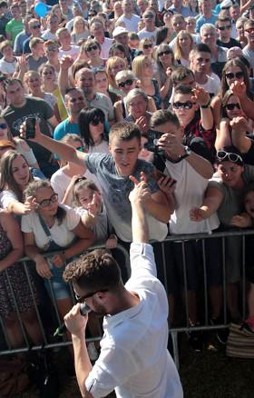 Powiatowy Piknik w Kątach 2017: Tutaj rządzi disco polo! (video)