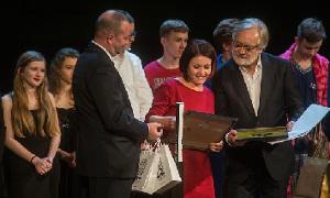 Teatr Mała Rękawiczka zwycięzcą Festiwalu Teatrów Młodzieżowych