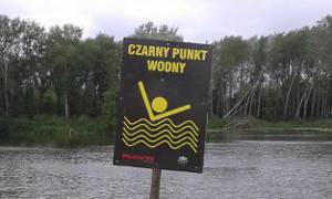 Czarne punkty wodne i niebezpieczna kąpiel