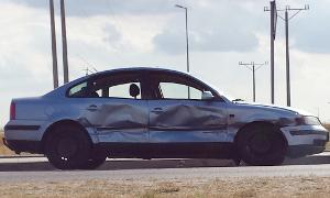 Garwolin: Zderzenie volkswagena z fordem przy stacji Shell